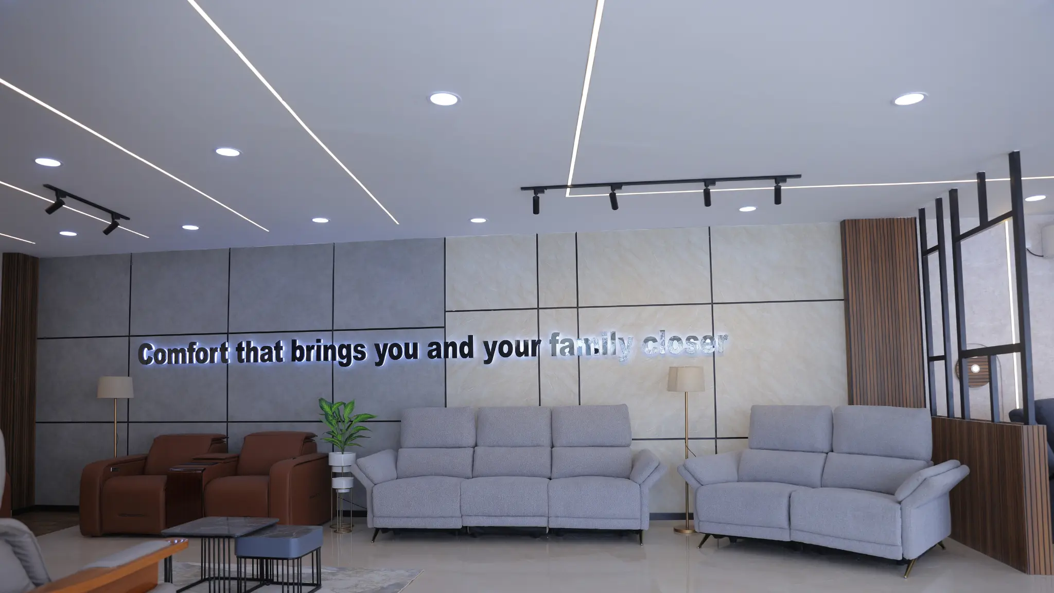 littlenap-recliners-showroom-interior-in-ambattur-chennai-done-by-eps-interior-industries