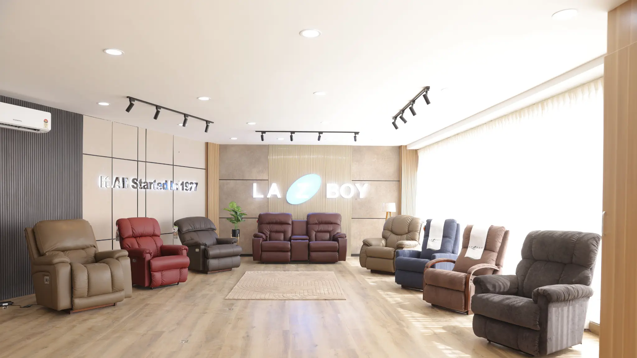 eps-interior-industries-littlenap-showroom-interior-in-ambattur