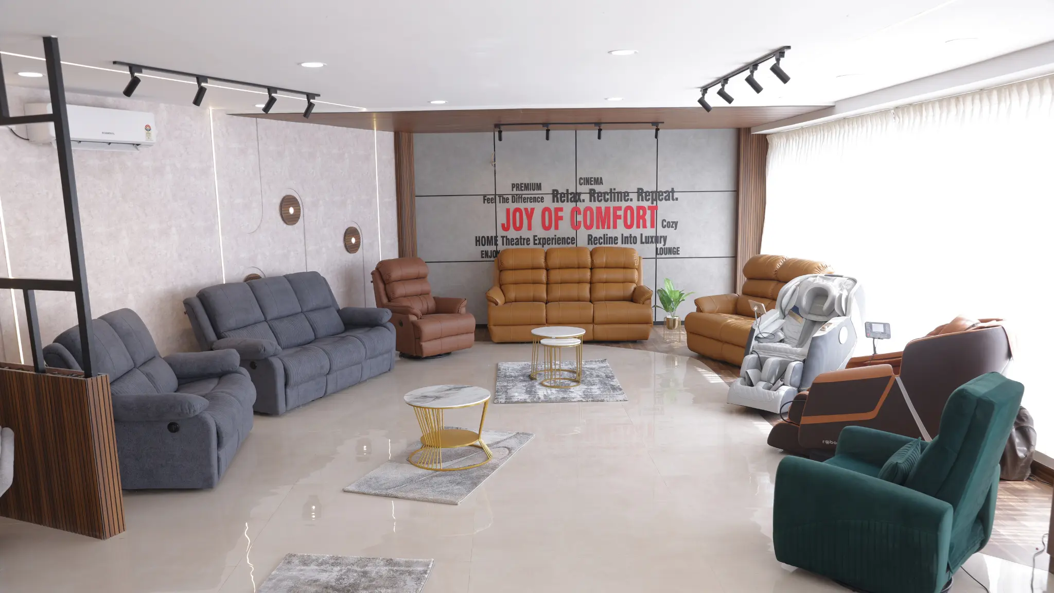 littlenap-recliners-showroom-interior-in-ambattur-done-by-eps-interior-industries