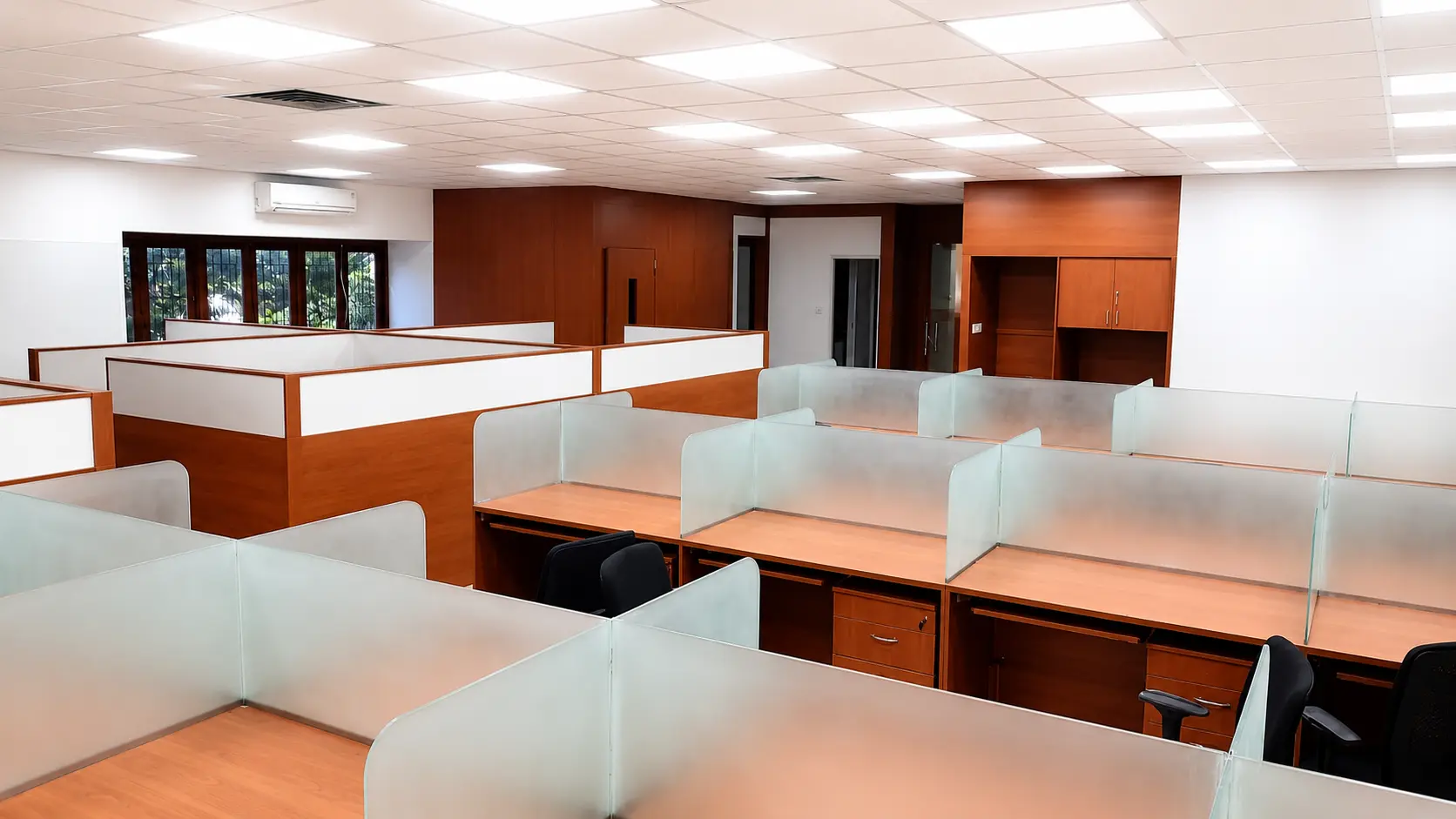 modern-office-workspace-interiors-oragadam