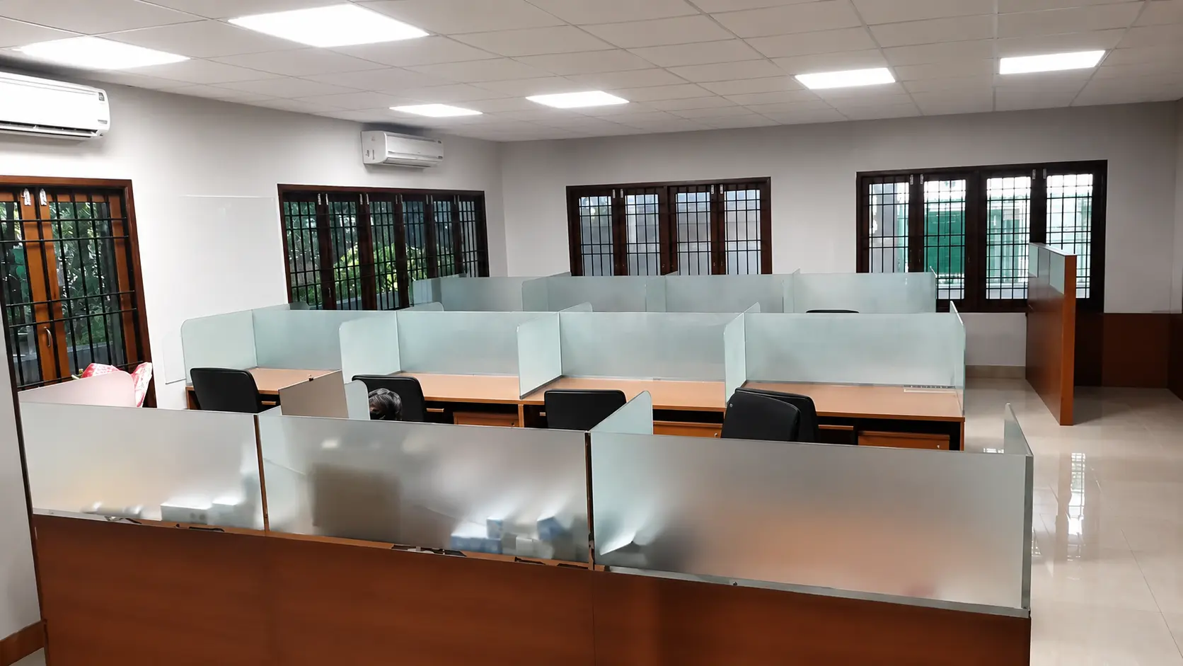 modern-office-workstations-interiors-oragadam