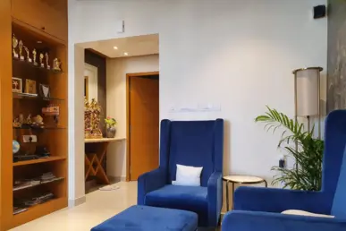 crockery-unit-luxury-home-interiors-chennai